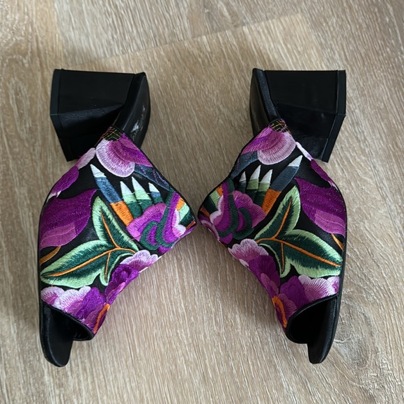 Jeffrey Campbell Perpetua Embroidered Square Toe Block Heel open toe mules - Picture 10 of 11